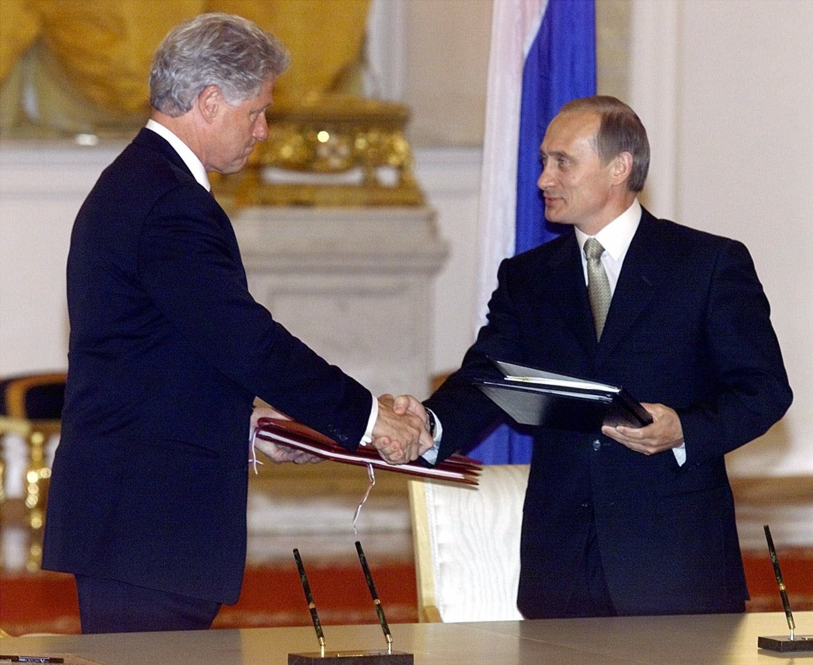 2000: Bill Clinton and Vladimir Putin